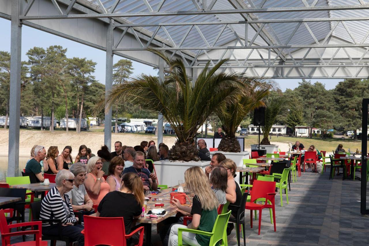 Camping Blauwe Meer Nv Hotell Lommel Exteriör bild