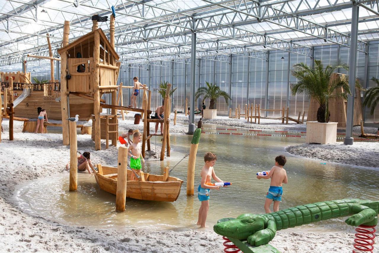 Camping Blauwe Meer Nv Hotell Lommel Exteriör bild