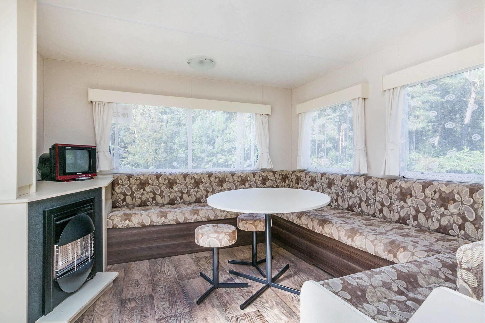 Camping Blauwe Meer Nv Hotell Lommel Exteriör bild